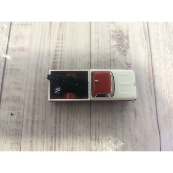 2012 Hallmark 1966 Ford F100 All American Truck Series #18 Christmas Ornament D1 - Picture 6 of 7